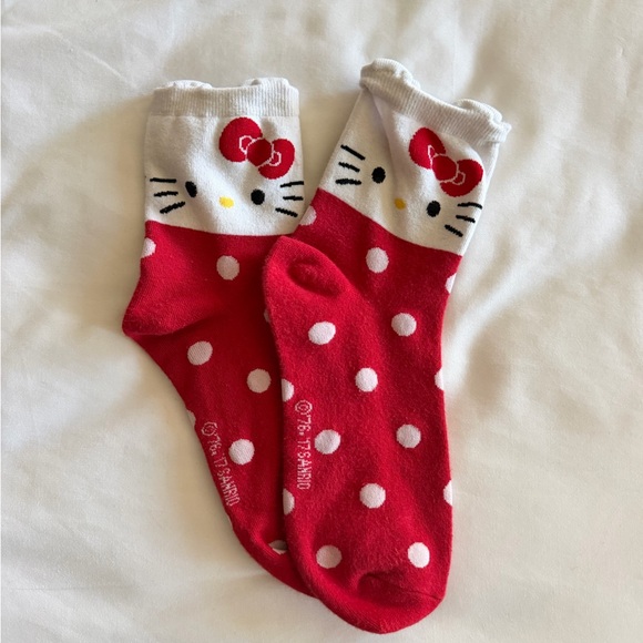 Hello Kitty Socks - Picture 2 of 2